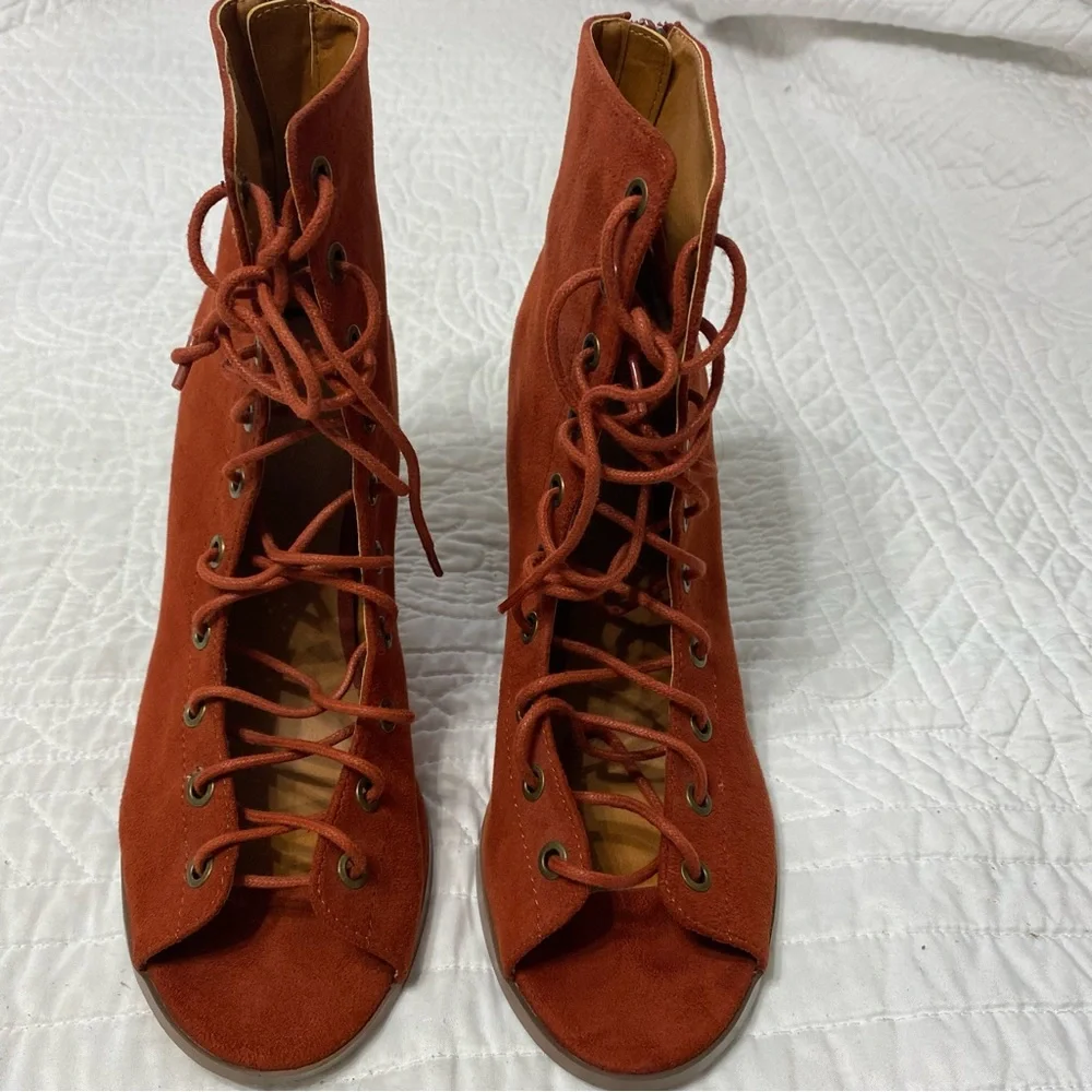 Lace Up Caged heels booties Rush Size 9